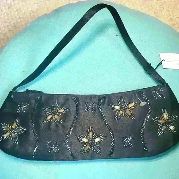 Savanna beaded silk bag - Picture 1 of 3